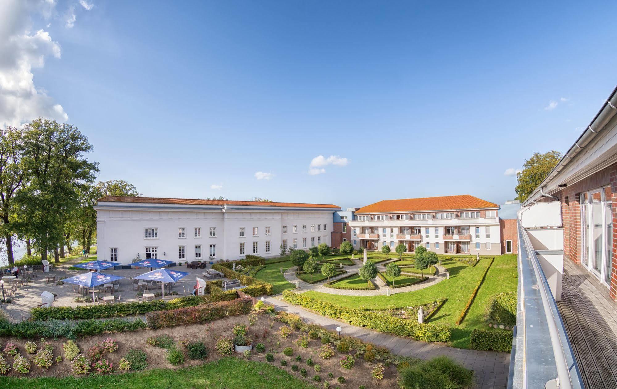 Hotel Badehaus Goor Путбус Екстериор снимка